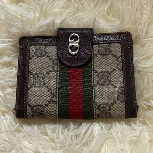Vintage Gucci monogram wallet